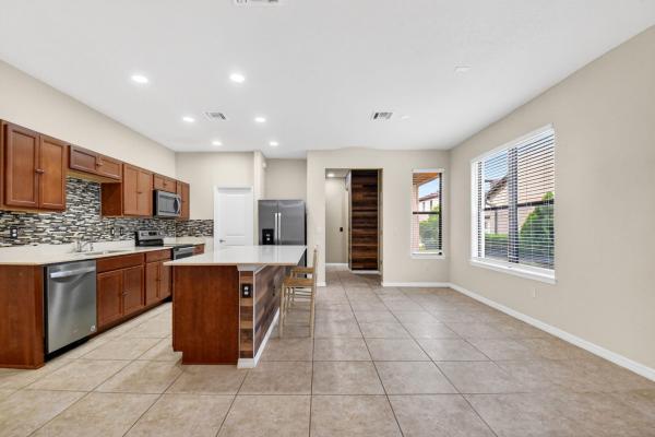 Preston Square, 2833 Troubadour St, Palm Springs, Florida 33406, image 1