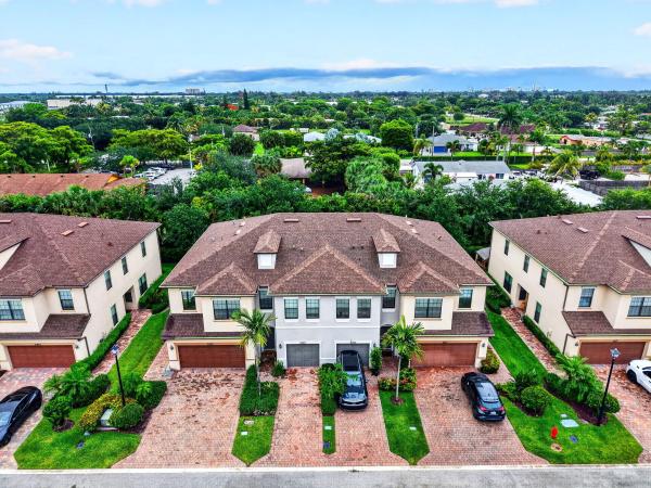Preston Square, 2833 Troubadour St, Palm Springs, Florida 33406, image 1