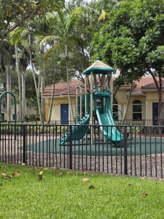 2866 S Oasis Dr, Boynton Beach, Florida 33426, image 1