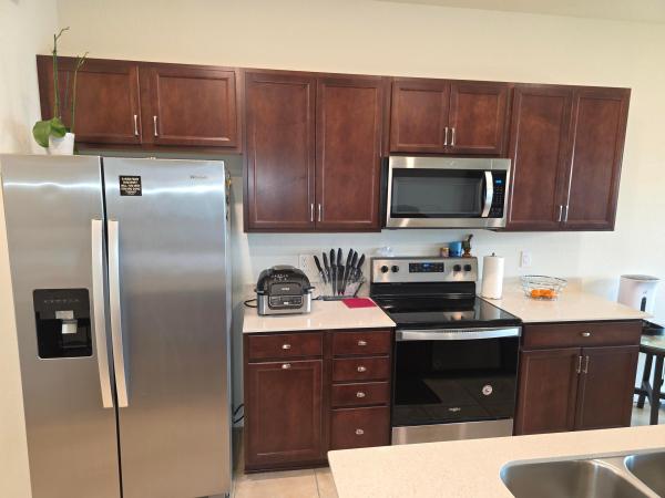 Oak Tree, 4480 W Appleton Cir, Oakland Park, Florida 33309, image 2