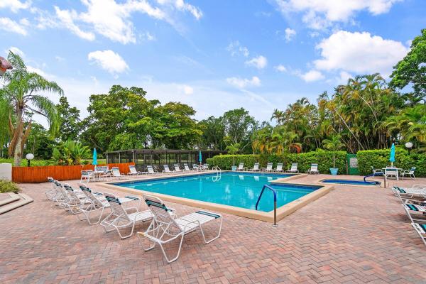 The Vistas Of Boca Lago, 21506 Juego Cir #28E, Boca Raton, Florida 33433, image 3