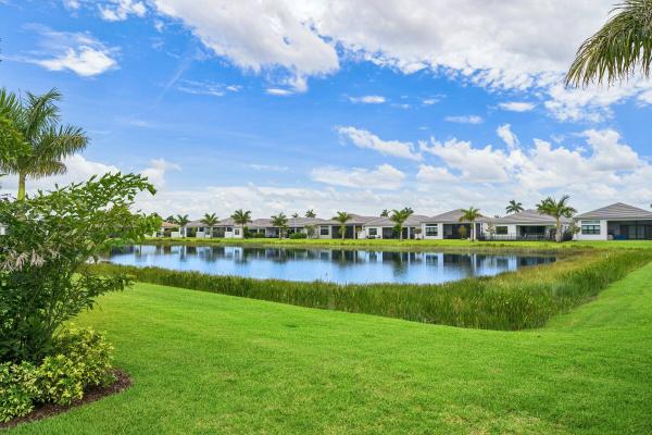 9812 Spruce Woods Dr, Boynton Beach, Florida 33473, image 2