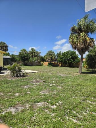 Pinehurst, 239 NE 18th Ave, Pompano Beach, Florida 33060, image 2