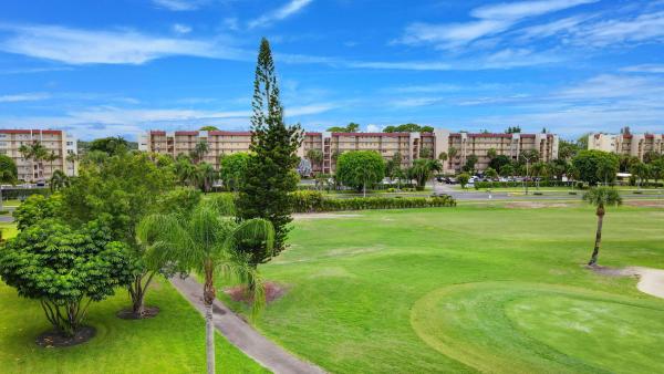 Barclay At Poinciana Place, 3425 Via Poinciana #403, Lake Worth, Florida 33467, image 3