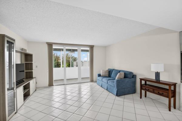Barclay At Poinciana Place, 3425 Via Poinciana #403, Lake Worth, Florida 33467, image 2