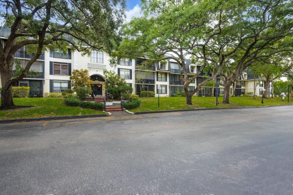 International Village At Inverrary, 3680 Inverrary Dr #1V, Lauderhill, Florida 33319, image 1