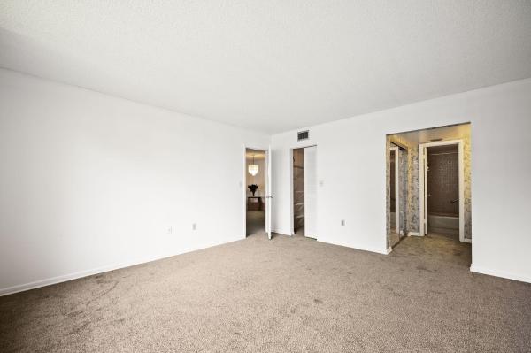 Colony Point, 900 Colony Point Cir #121, Pembroke Pines, Florida 33026, image 1