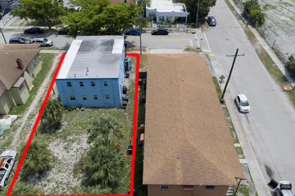 Freshwater Avenue, 1021 14th St, West Palm Beach, Florida 33401, image 2
