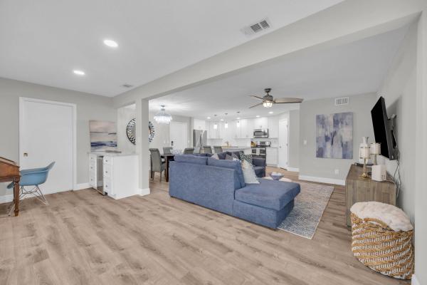 Dunbar Woods, 1105 Duncan Cir #104, Palm Beach Gardens, Florida 33418, image 1