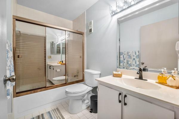 Huntington Pointe, 6215 Kings Gate Cir, Delray Beach, Florida 33484, image 3