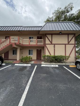 Sandalfoot Squire, 9338 SW 3rd St #508, Boca Raton, Florida 33428, image 3