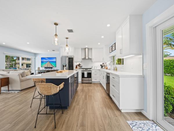 Coral Key Villas, 2421 NE 50th St, Lighthouse Point, Florida 33064, image 1