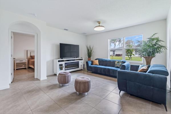 Palm Trails, 1043 SW California Blvd, Port St. Lucie, Florida 34953, image 1