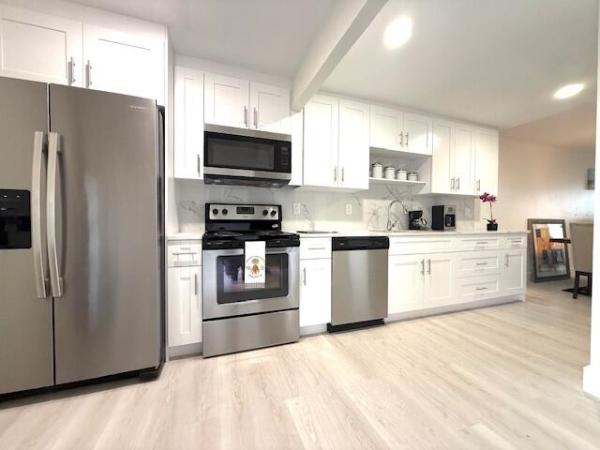 Boca Bayou, 4 Royal Palm Way #6010, Boca Raton, Florida 33432, image 1