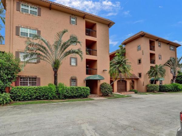 Tennis Club Tilden, 620 Tennis Club Dr #304, Fort Lauderdale, Florida 33311, image 2