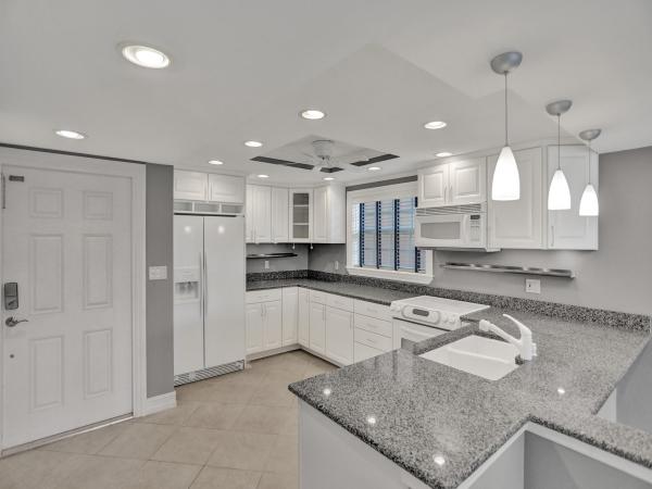 620 Tennis Club Dr #304, Wilton Manors, Florida 33311, image 1