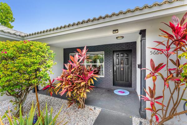 Caribbean Keys, 5660 Nassau Dr, Boca Raton, Florida 33487, image 1