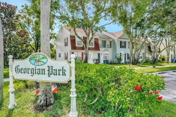 Georgian Park, 200 Old English Dr, Jupiter, Florida 33458, image 3