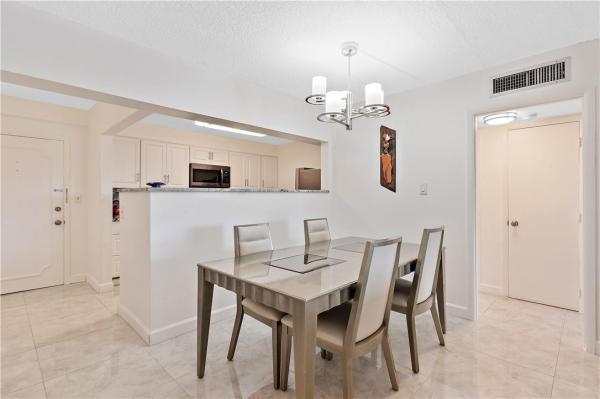 Harbor Haven, 95 N Birch Rd #405, Fort Lauderdale, Florida 33304, image 2