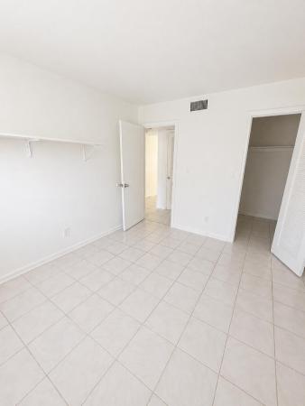 Florida Apartments, 1401 NE 17th Ct #208, Fort Lauderdale, Florida 33305, image 2