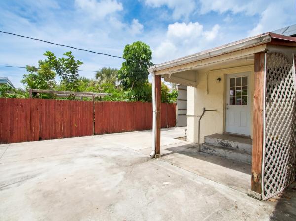 915 N E St, Lake Worth, Florida 33460, image 3