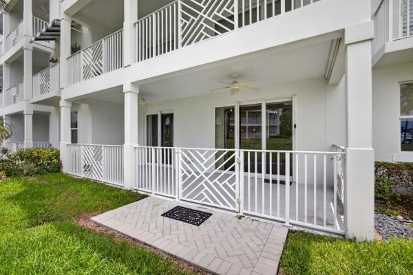 712 Bay Colony Dr S, Juno Beach, Florida 33408, image 2