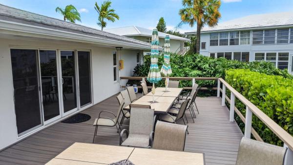 Paget House, 5520 N Ocean Blvd #110, Ocean Ridge, Florida 33435, image 1