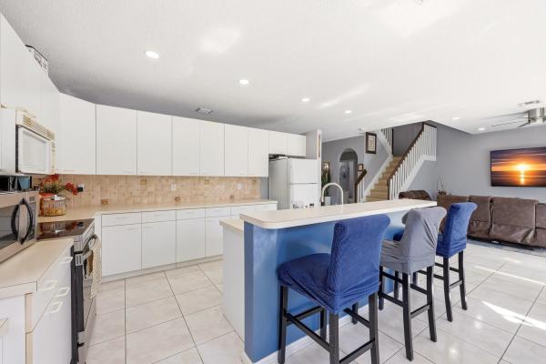Wyndham, 1327 Isleworth Ct, Royal Palm Beach, Florida 33411, image 1