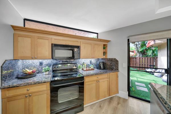 Banyan Lake, 8105 Severn Dr #C, Boca Raton, Florida 33433, image 2
