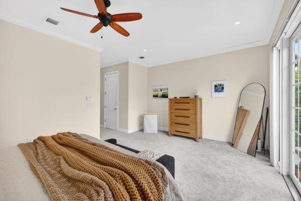 Vinik, 825 SW 12th St, Fort Lauderdale, Florida 33315, image 1