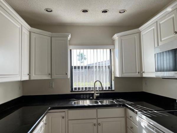 Chevy Chase, 10631 NW 39th St, Coral Springs, Florida 33065, image 2