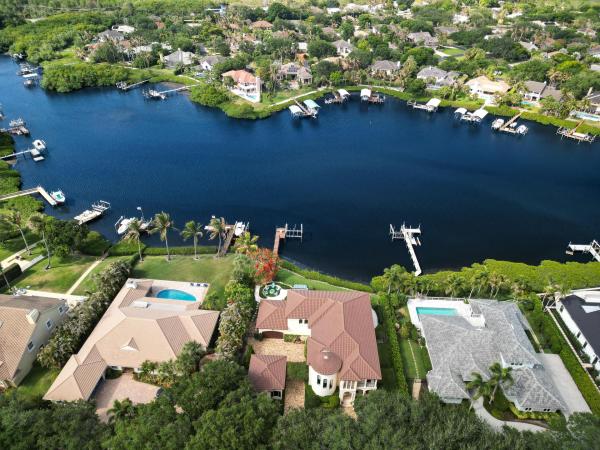 10433 SE Banyan Way, Jupiter, Florida 33469, image 1