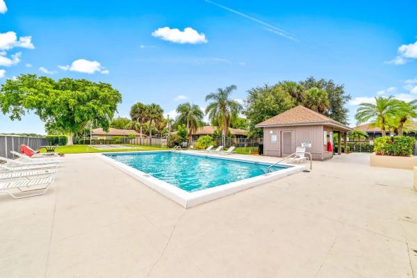 Delray Oaks, 3132 SW 20th Ter #12B, Delray Beach, Florida 33445, image 3