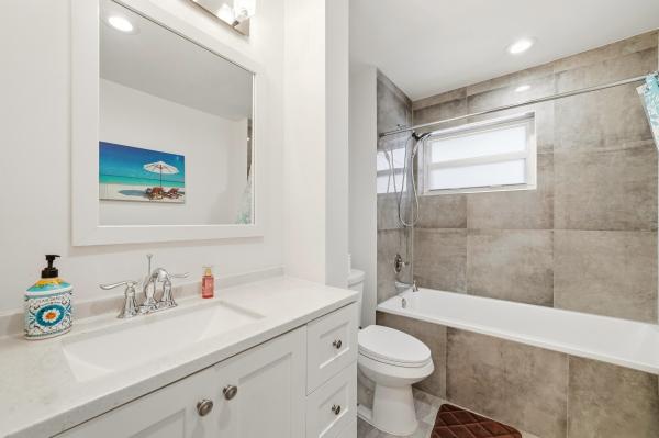 Astor, 3510 Harrison St #4, Hollywood, Florida 33021, image 2