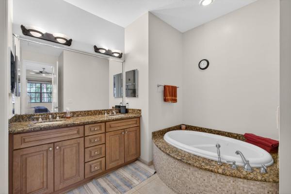 Cielo Townhomes, 4710 E Artesa Way, Palm Beach Gardens, Florida 33418, image 2