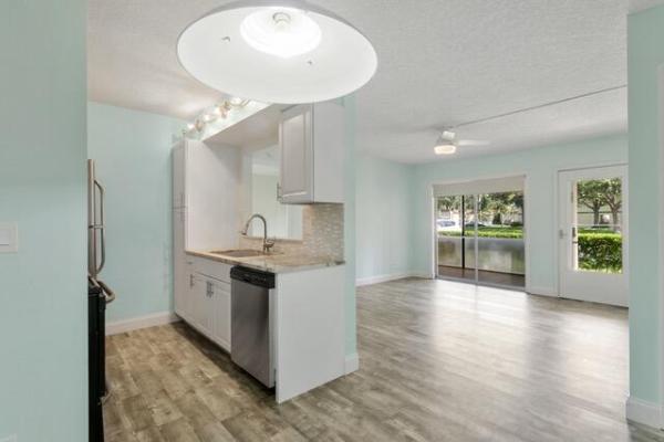6479 Chasewood Dr #B, Jupiter, Florida 33458, image 2