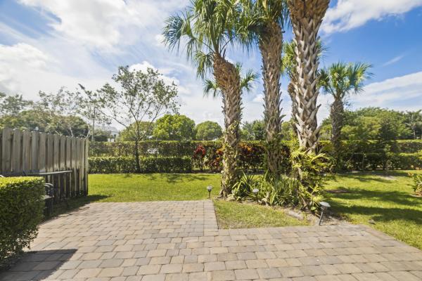 The Groves, 4648 Silver Saw Ln, Lake Worth, Florida 33463, image 2