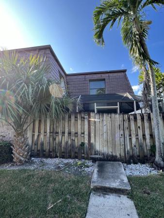 Courtyards, 7482 E Courtyard Run #E, Boca Raton, Florida 33433, image 2