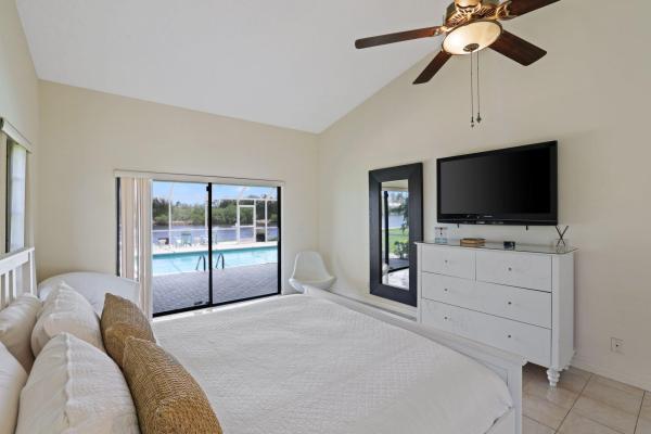 Place Au Soleil, 970 Orchid Ln, Gulf Stream, Florida 33483, image 2