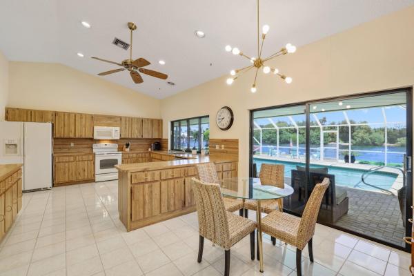 Place Au Soleil, 970 Orchid Ln, Gulf Stream, Florida 33483, image 2