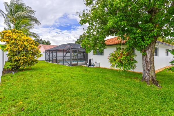Boca Raton Square, 1100 SW 15th Ave, Boca Raton, Florida 33486, image 2