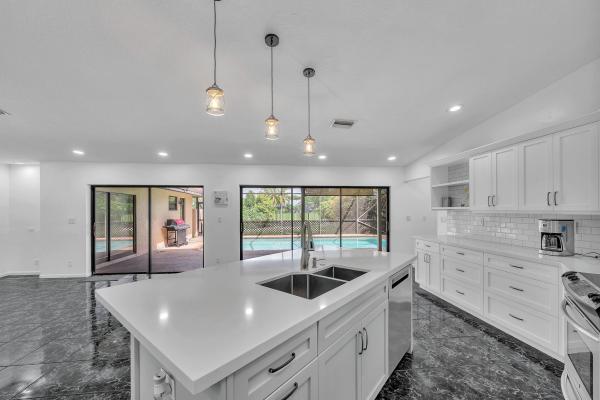 Cypress Glen, 303 NW 105th Ter, Coral Springs, Florida 33071, image 2