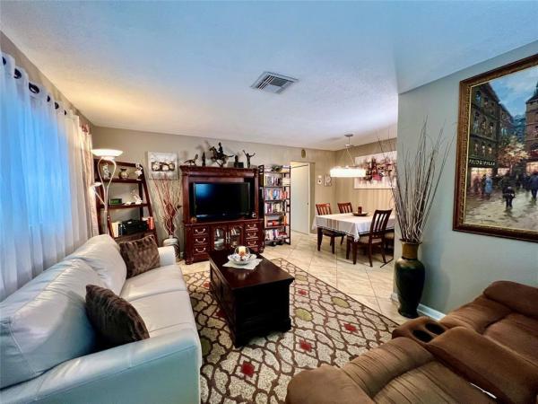 Eldorado Country Club, 160 NE 8th Ave #1B, Hallandale Beach, Florida 33009, image 3