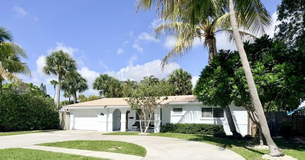 Coral Manor, 401 SE 3rd Ter, Deerfield Beach, Florida 33441, image 3