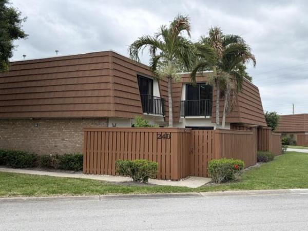 3900 SE County Line Rd #24d, Jupiter, Florida 33469, image 1