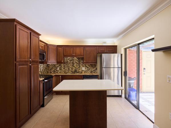 Glenwood Townhomes, 1520 15th Ter, Palm Beach Gardens, Florida 33418, image 2
