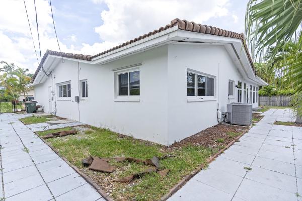 Venetian Isles, 2910 NE 40th Ct, Lighthouse Point, Florida 33064, image 1