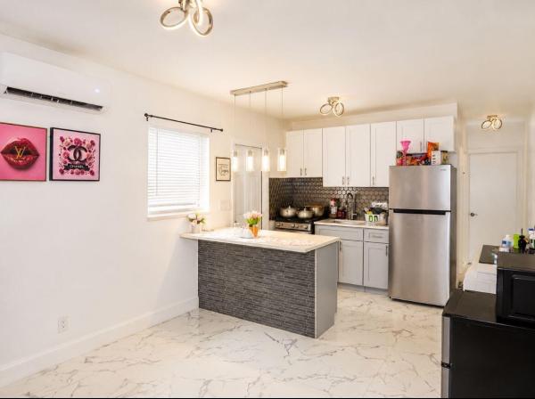 Hollywood Pines Estates, 306 NE 6th St #1-4, Hallandale Beach, Florida 33009, image 1