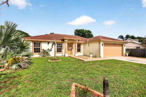 Northport Village, 372 NW Hogan St, Port St. Lucie, Florida 34983, image 1