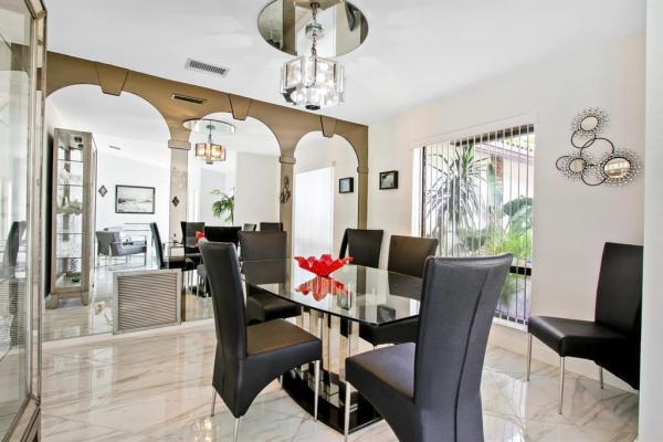 Country Club Village, 1501 NW 7th St, Boca Raton, Florida 33486, image 1